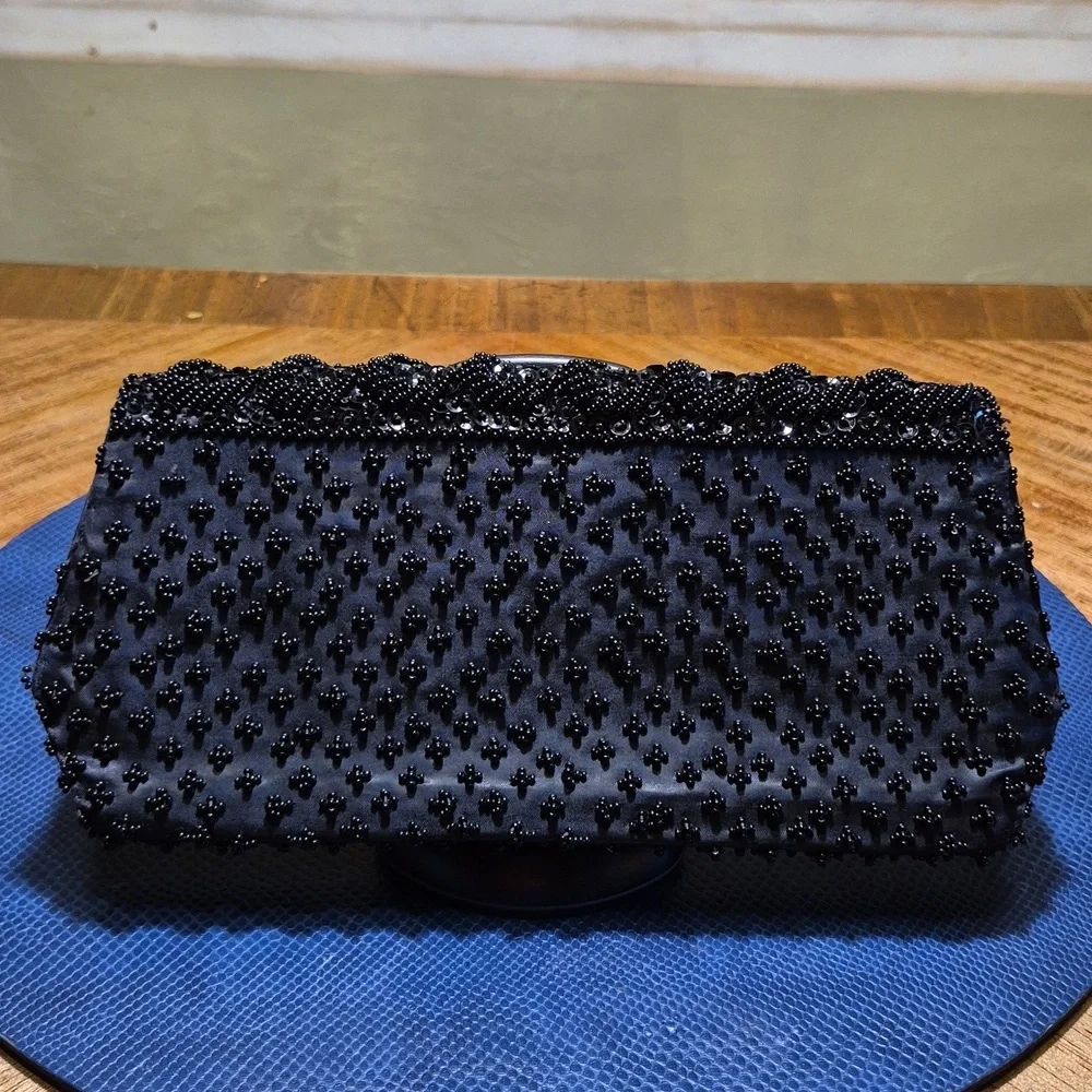 La Regale Elegant Black Beaded Clutch (#709) Made In Hong Kong.from The 50s.